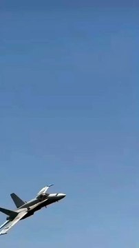 La maniobra de un F‑18 del Ejército del Aire que dejó a muchos sin aliento… y con muchas preguntas