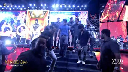 Vijay Deverakonda Entry at Kingdom Pre Release Event ｜ Bhagyashrii Borse ｜ Anirudh