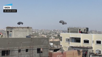 Continúa la entrada en Gaza de paquetes aéreos de ayuda