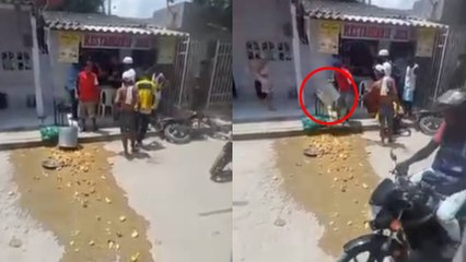 VIDEO | Supuestos ‘gota a gota’ habrían tirado a la calle el sustento de un adulto mayor por no pagar deuda