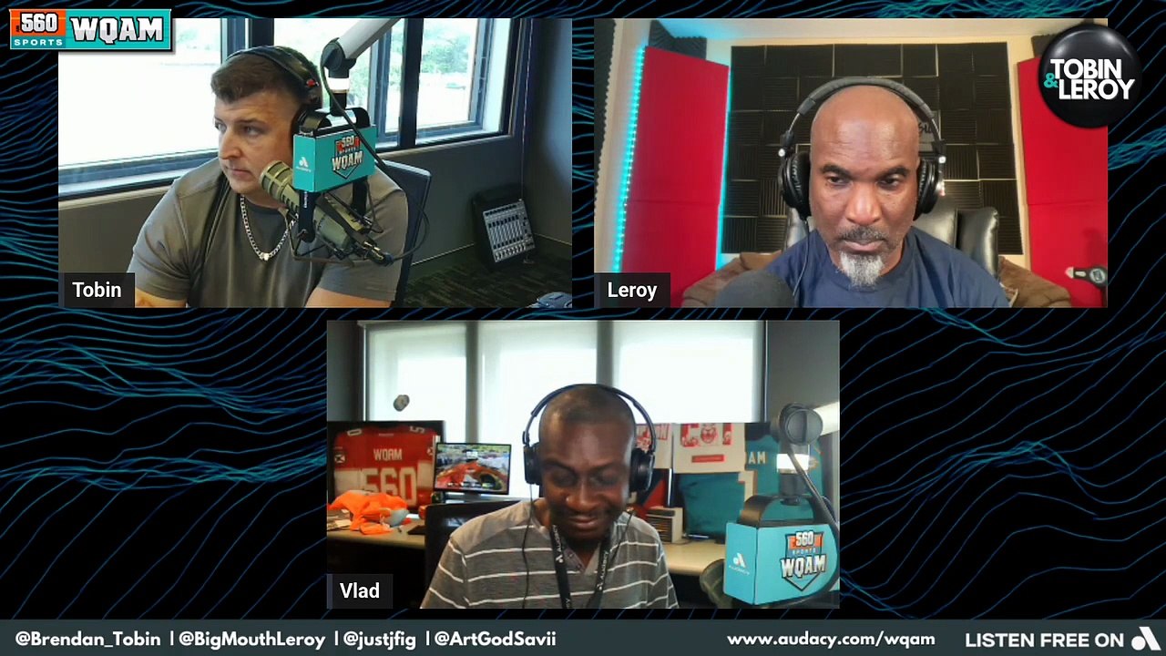 Tua Tagovailoa Opens Up About Holding Tyreek Hill Accountable with His Miami Dolphins Teammates