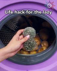 Effortless potato cleaning hack for lazy people! 🥔😂
