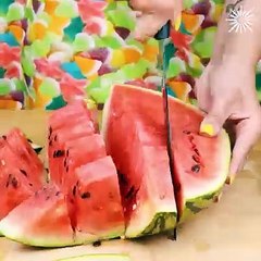Easy fruit cutting hacks for this summer!