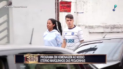 Ajuda especial para empurrar carro causa ciúmes e confusão