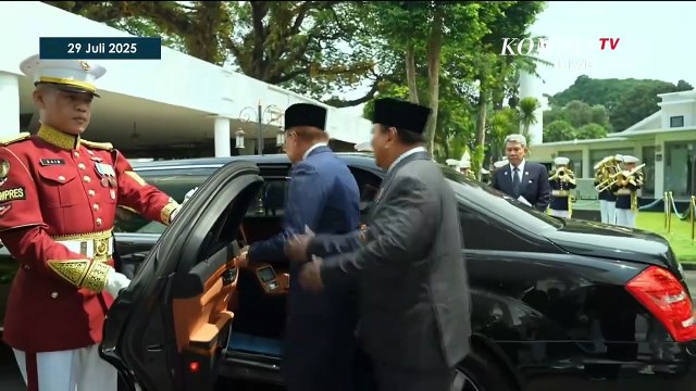 Presiden Prabowo Peluk PM Malaysia hingga Anwar Ibrahim Acungkan Jempol Tinggalkan Istana Merdeka