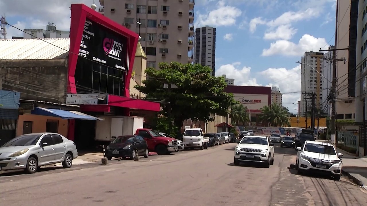 Tudo filmado! criminoso disfarçado de entregador assalta lava jato em Belém