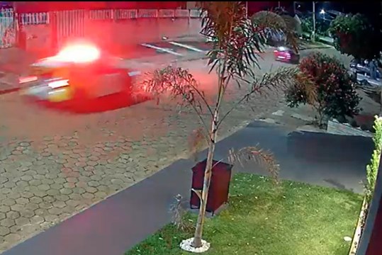 Após perseguição, dois homens são presos e adolescente é apreendido em Cruzeiro do Oeste