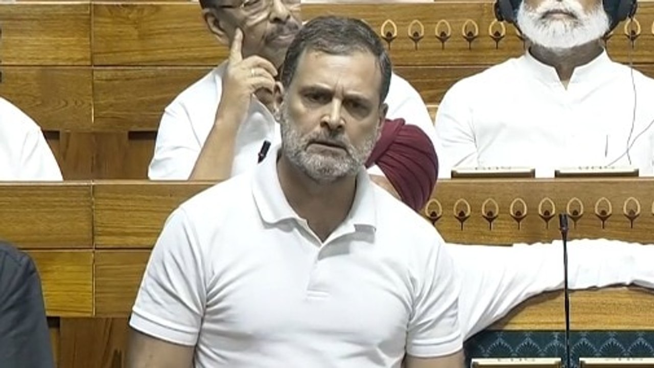 Rahul Gandhi's table thump invites 'don't break House property' remark ...