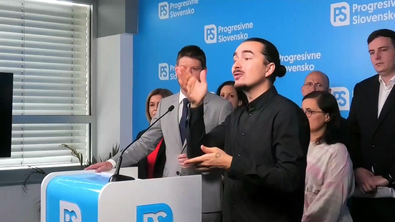 ZÁZNAM: M. Šimečka: Premiér by mal riešiť drahotu, nie blúzniť o prevratoch