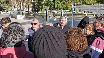 Taxistas protestan en el Concejo y piden regular a Uber