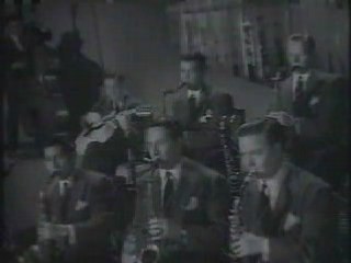 Glenn Miller (1940)- In the Mood (B&W)