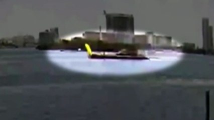 El momento en que una barcaza impacto al velero que se hundio en
