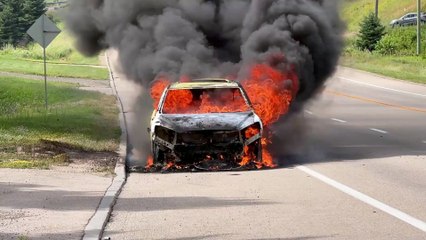 Incendie vehicule St-Urbain