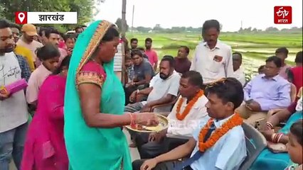दिव्यांगता को शिकस्त! तमाड़ के विष्णु मुंडा ने JPSC में पाई सफलता, गांव में ढोल-नगाड़ों के साथ हुआ स्वागत