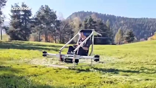 Alessandro prende due lauree al Politecnico lo stesso giorno: “Studio dalle 8 di mattina all’una di notte. Ho inventato un quadricottero pieghevole e uno zaino-bici elettrica”