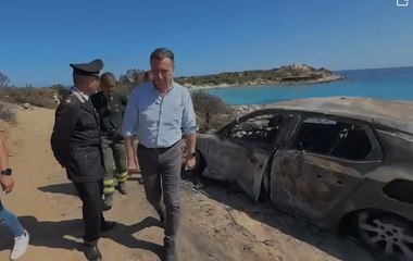 Incendio a Punta Molentis, il procuratore capo Sabelli nei luoghi devastati dalle fiamme