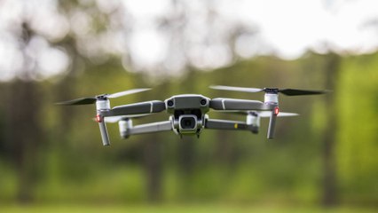 Quien tenga un dron deberá registrarlo como si fuera un arma: proyecto endurecerá controles tras ataques 