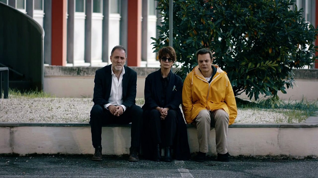 NONOSTANTE (2025) | Official Trailer del Film di Valerio Mastandrea con Dolores Fonzi e Lino Musella.