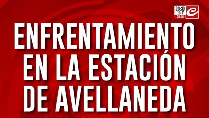 Enfrentamiento en la estación de Avellaneda: vehículo terminó impactando contra poste de luz