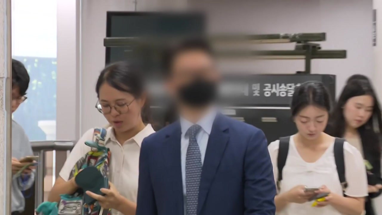 ‘건진법사 청탁 의혹' 통일교 전 간부 오늘 구속 심사 / YTN