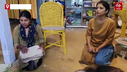 छिंदवाड़ा में जंगली घास से कागज बना रही रोशनी, क्राफ्ट पेपर की विदेश तक डिमांड