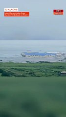 Detik tsunami susulan gempa bumi bermagnitud 8.8 di Kamchatka yang menghanyutkan bangunan di Severo-Kurilsk.