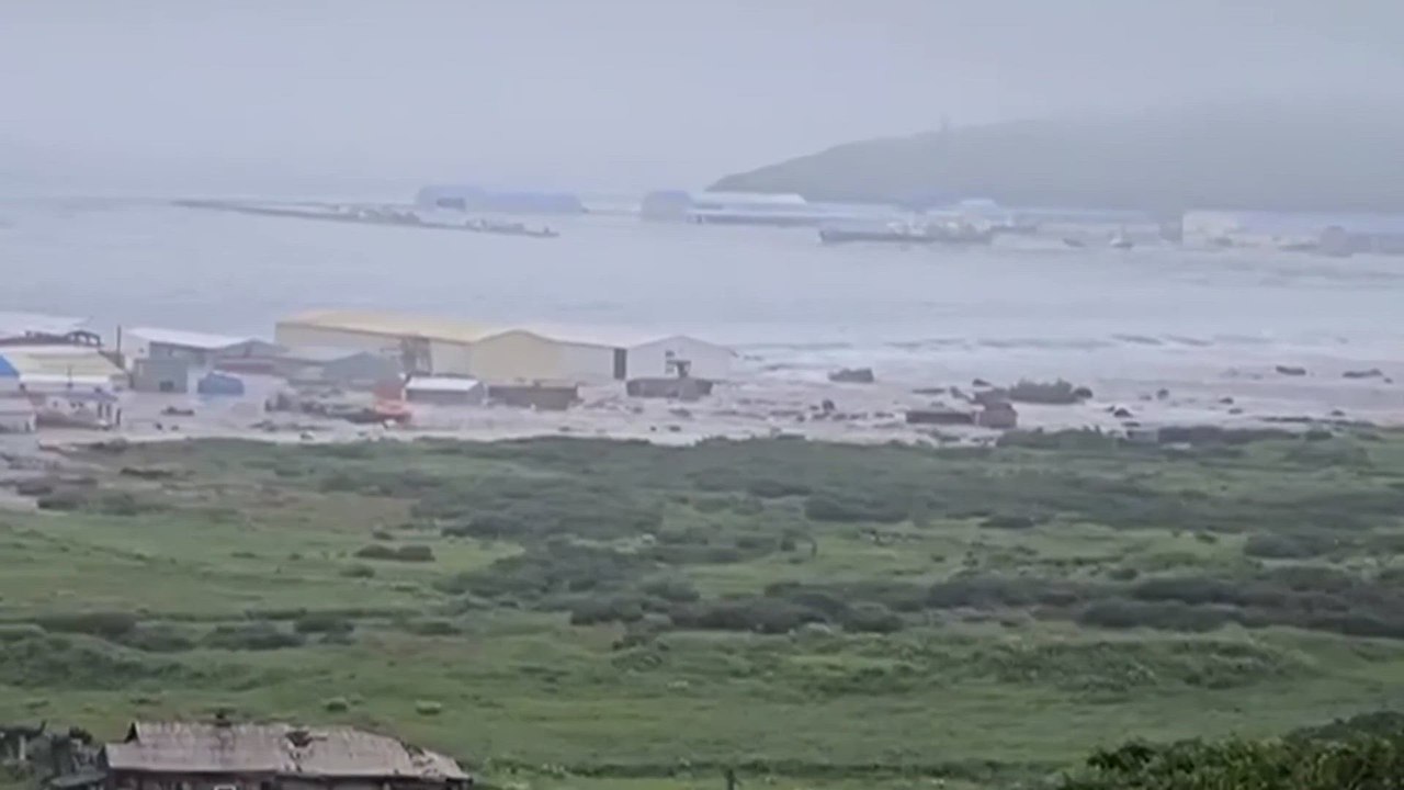 TSUNAMI CRASHES | GIANT WAVE HITS RUSSIAN COAST after MASSIVE EARTHQUAKE