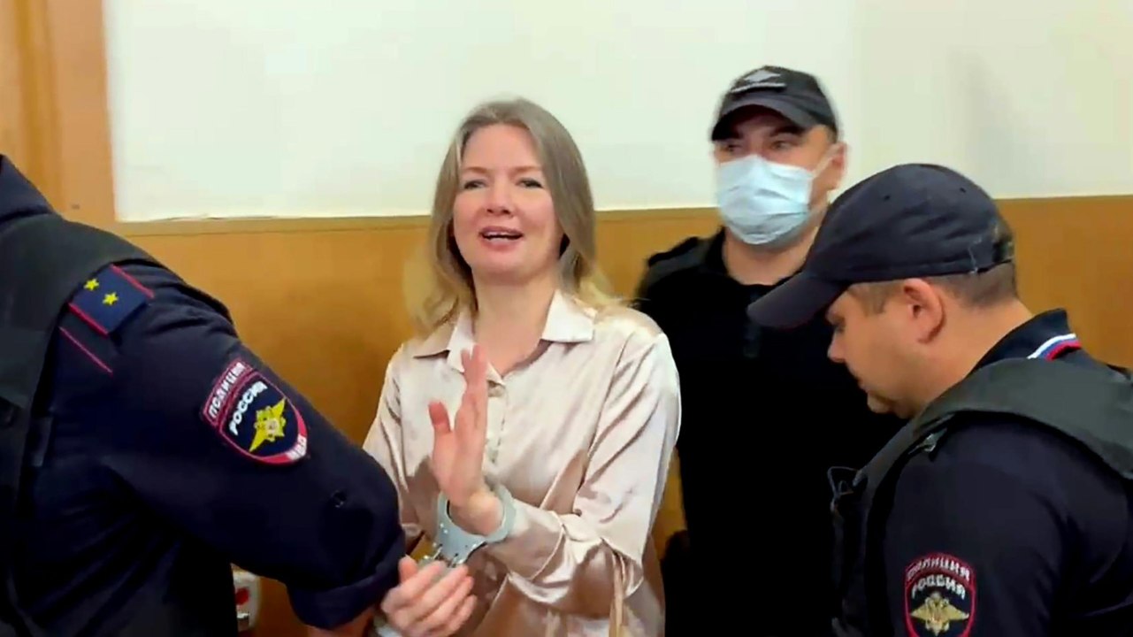 Nawalny-Unterstützerin in Russland zu 12 Jahren Haft verurteilt