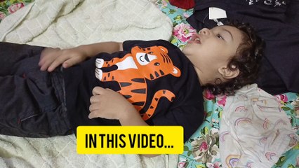 Diaper leaked suddenly, dad handled it, baby started making fun😉😃