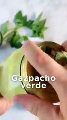 Gazpacho verde con avocado e cetriolo