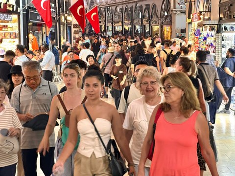 İstanbul’un tarihi çarşısı: Alışveriş ve kültür deneyimi bir arada!