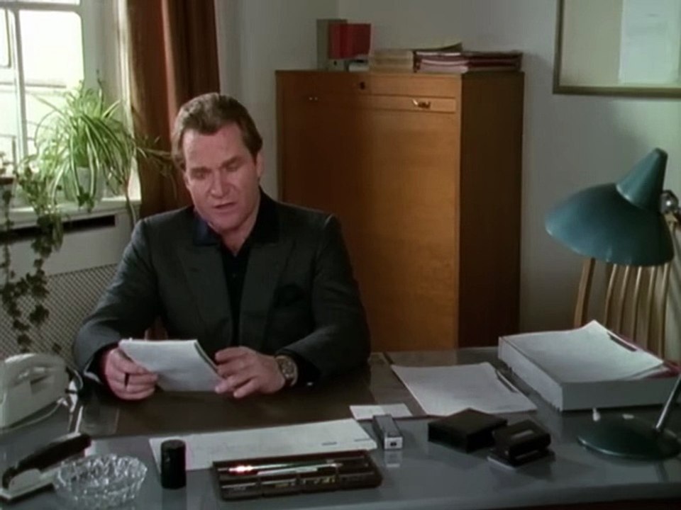 Derrick S15E05 Auf Motivsuche