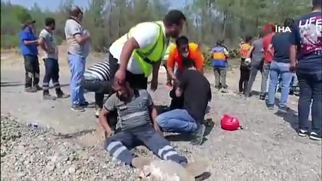 Yangına müdahale ederken bayıldı, ayılınca yanan hayvanlar için ağladı