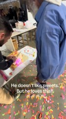 He didn't like sweets but  he liked 😆👐