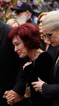 Miles de fans del heavy metal se congregan para despedir a Ozzy Osbourne