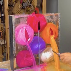 Nous avons utilisé des ballons de baudruche pour fabriquer des meubles, et les résultats sont délirants ! 🎈