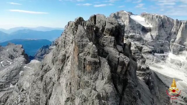 Sorvolo cima Falkner