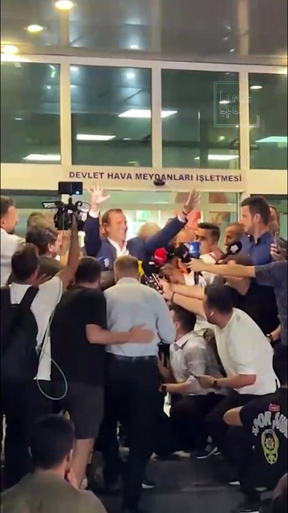 George Gardi üçlü çektirdi, taraftara transfer mesajı verdi