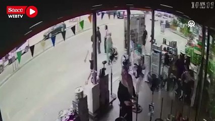 Bursa'da yayaya ve otomobile çarpan motosikletin sürücüsü öldü, 2 kişi yaralandı