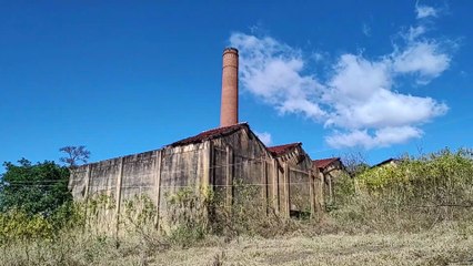 ACABEI ENCONTRANDO UMA OSSADA NESSE CABULOSO LUGAR ABANDONADO