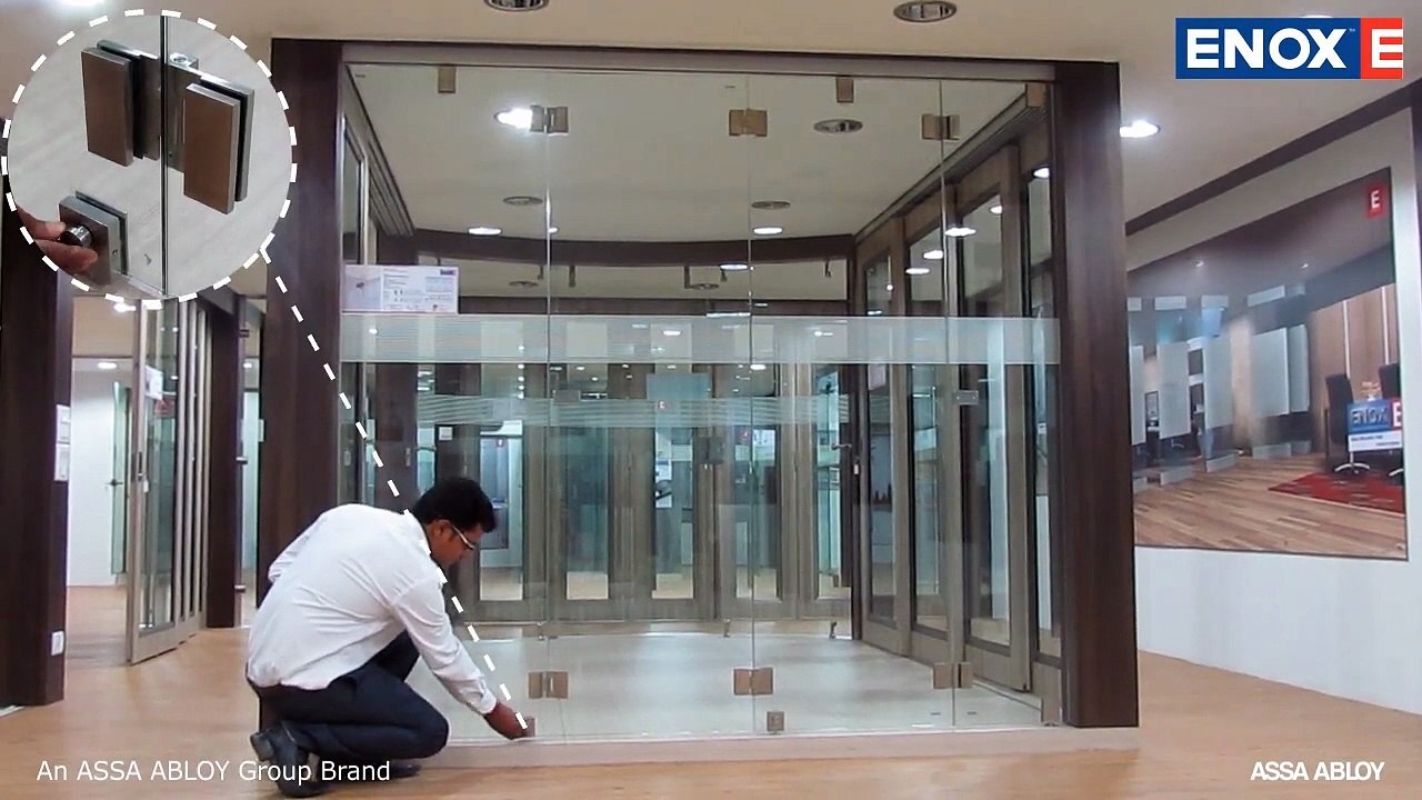 Glass Center Sliding Folding System EGSLDF 202 P