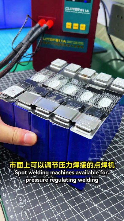 GLITTER 811A Industrial intelligent spot welder with adjustable pressure spot welding pen.