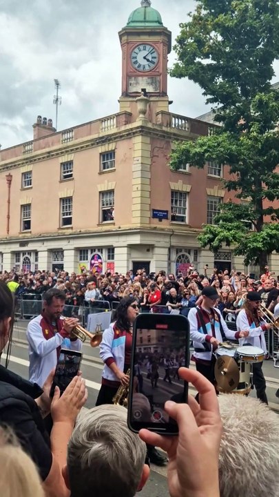 Tens of thousands of mourners gather to say goodbye to Ozzy Osbourne in Birmingham