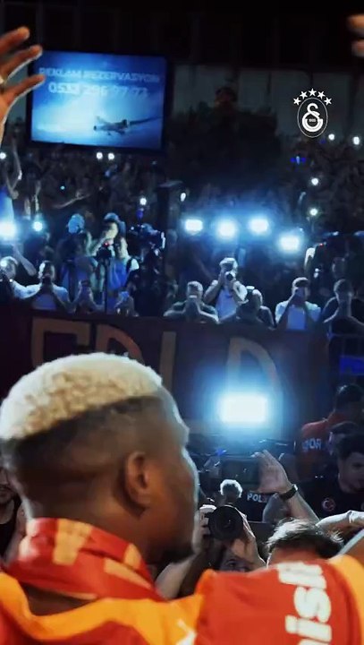 osimhen receção galatasaray