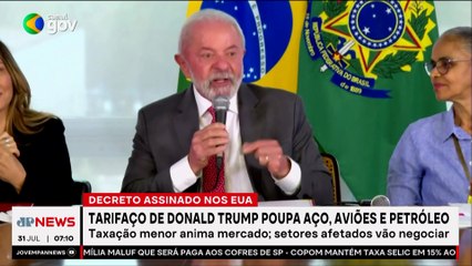 Trump assina tarifaço, mas isenta aço, petróleo e aviões do Brasil; Vilela e Trindade comentam