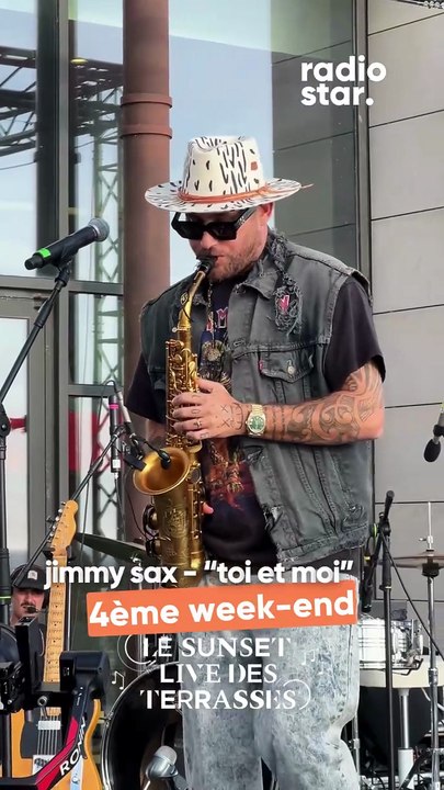 Jimmy Sax interprète “Toi et Moi” sur la scène des Sunset Live des Terrasses #jimmysax #sunsetlive #concert #live