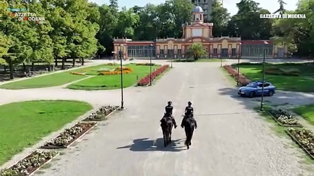 Polizia di Stato a cavallo a Modena per presidiare i parchi e le zone pi? sensibili della citt?