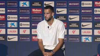 El traductor se equivoca durante la traducción de Hancko y asegura "tener la camiseta del Real Madrid"