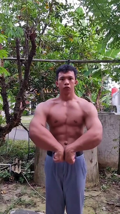 Build bigger forearms like this kid !! 😱