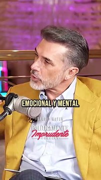 ¡Influencer mexicano confiesa que fue violado en su infancia!